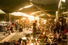 Albergue provisional para los migrantes de la caravana en Juchitán de Zaragoza, Oaxaca. 31 de octubre de 2018. Foto: Fred Ramos.