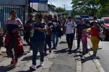 Dinora Melara tenía un negocio y en los últimos meses sus ventas disminuyeron, por eso decidió salir del país con sus tres hijas.  Foto Emerson Flores, Revista Gato Encerrado. 