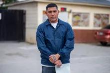 Gustavo Sánchez de 28 años, deportado desde Atlanta, Georgia, es originario de Baracoa, Cortés, vivía en Estados Unidos desde el año 2007 donde trabajaba en una llantera. Él es parte del grupo de deportados que llega al Aeropuerto Internacional Ramón Villeda Morales. Gustavo dice que volverá a irse. La Lima, 3 de febrero de 2020. Foto: Martín Cálix.