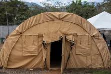 Un cubículo para que puedan pasar la noche y descansar quienes llegan a la Casa del Migrante José. Esquipulas, 1 de febrero de 2020. Foto: Martín Cálix.