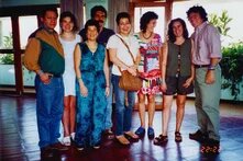 1996. Se lanzó en Centroamèrica el programa de becas Sur Place 