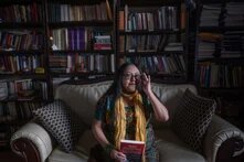 Dra. Cumes en su sala
