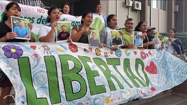 "Criminalización de personas defensoras de derechos humanos en Centroamérica" "Criminalización de personas defensoras de derechos humanos en Centroamérica"