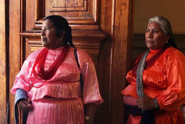 Mujeres en El Salvador